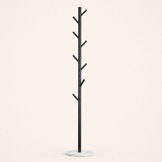 Porte-manteau sur pied noir en forme d'arbre à base ronde blanche