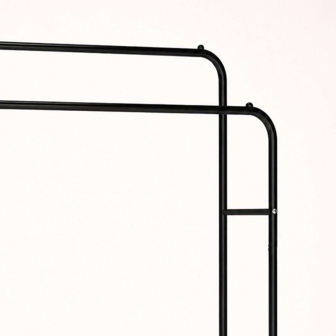 Portant à vêtements noir double barre avec étagère basse