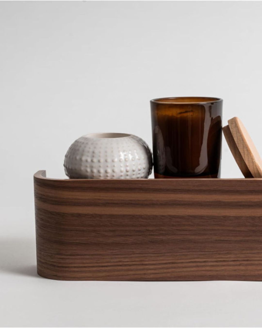 Porte-manteau mural en bois style scandinave